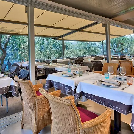 Sky View Garda By Galvani Отель 4*