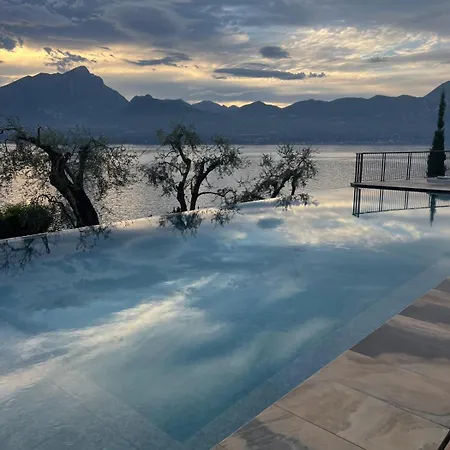 Sky View Garda By Galvani Отель 4*