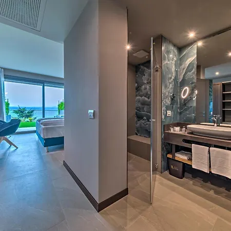 Sky View Garda By Galvani Torri Del Benaco